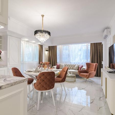 Лукс На Море Luxury Apartment In Downtown With Garage Varna Bagian luar foto