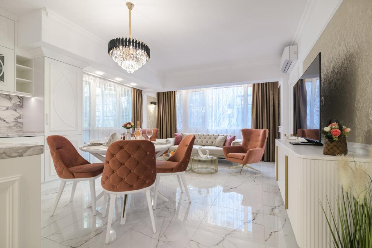 Лукс На Море Luxury Apartment In Downtown With Garage Varna Bagian luar foto
