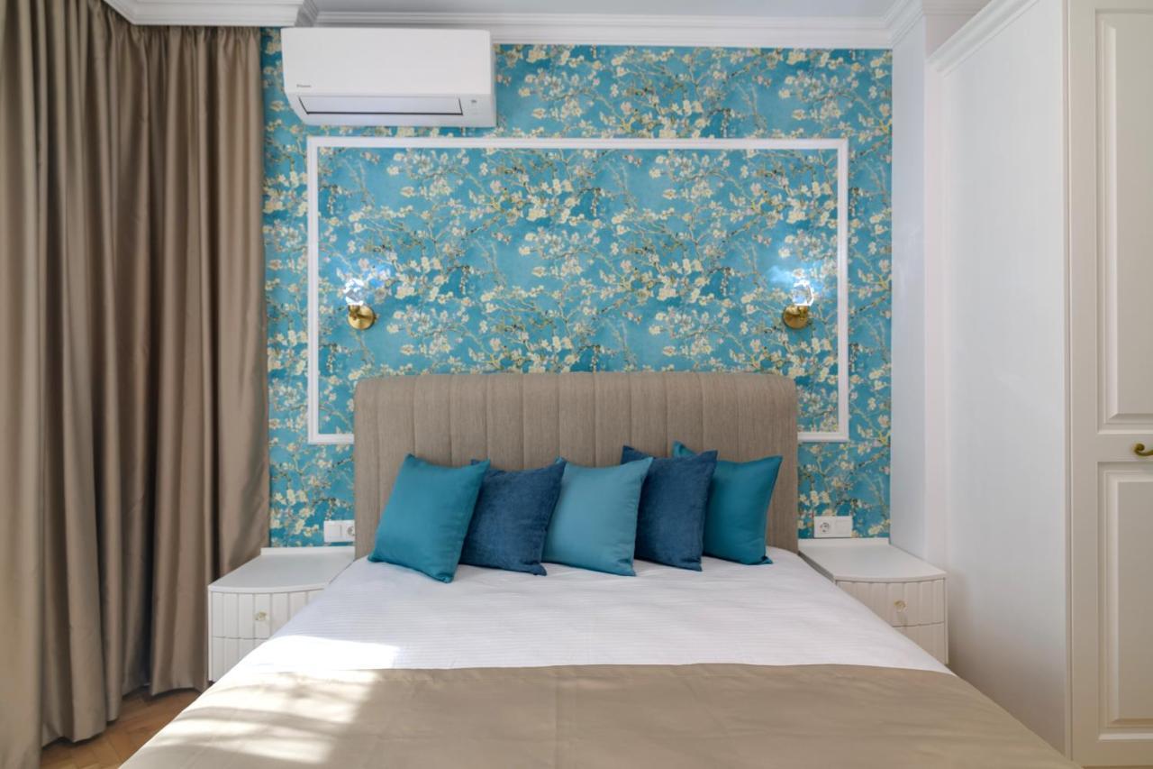 Лукс На Море Luxury Apartment In Downtown With Garage Varna Bagian luar foto