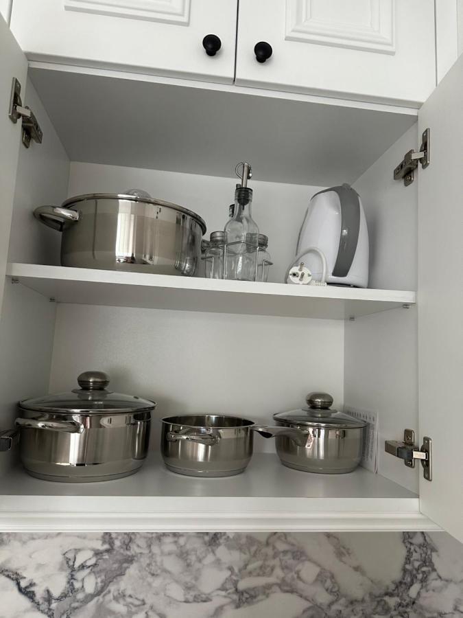 Лукс На Море Luxury Apartment In Downtown With Garage Varna Bagian luar foto