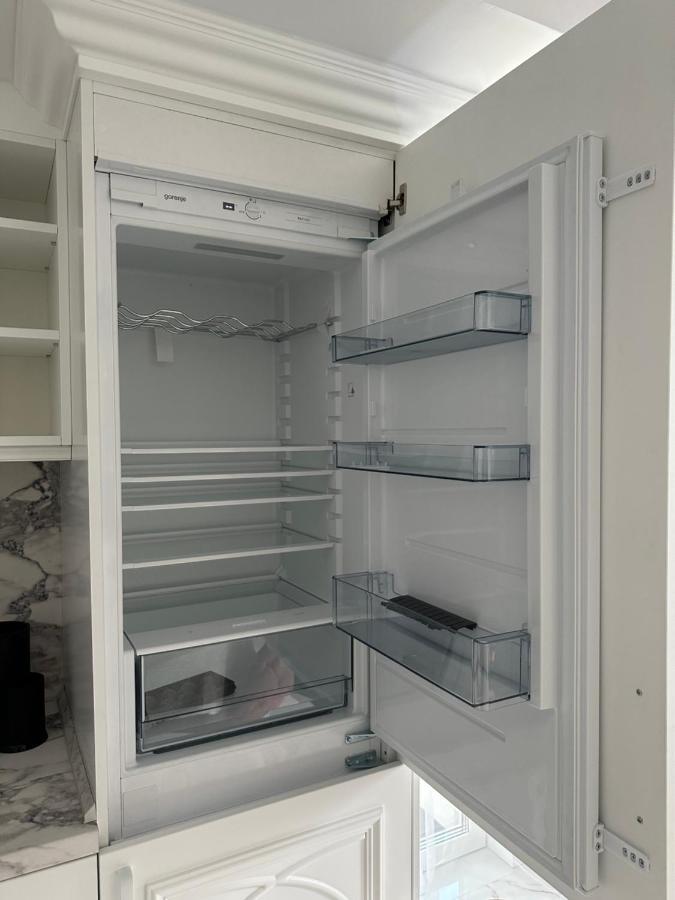 Лукс На Море Luxury Apartment In Downtown With Garage Varna Bagian luar foto