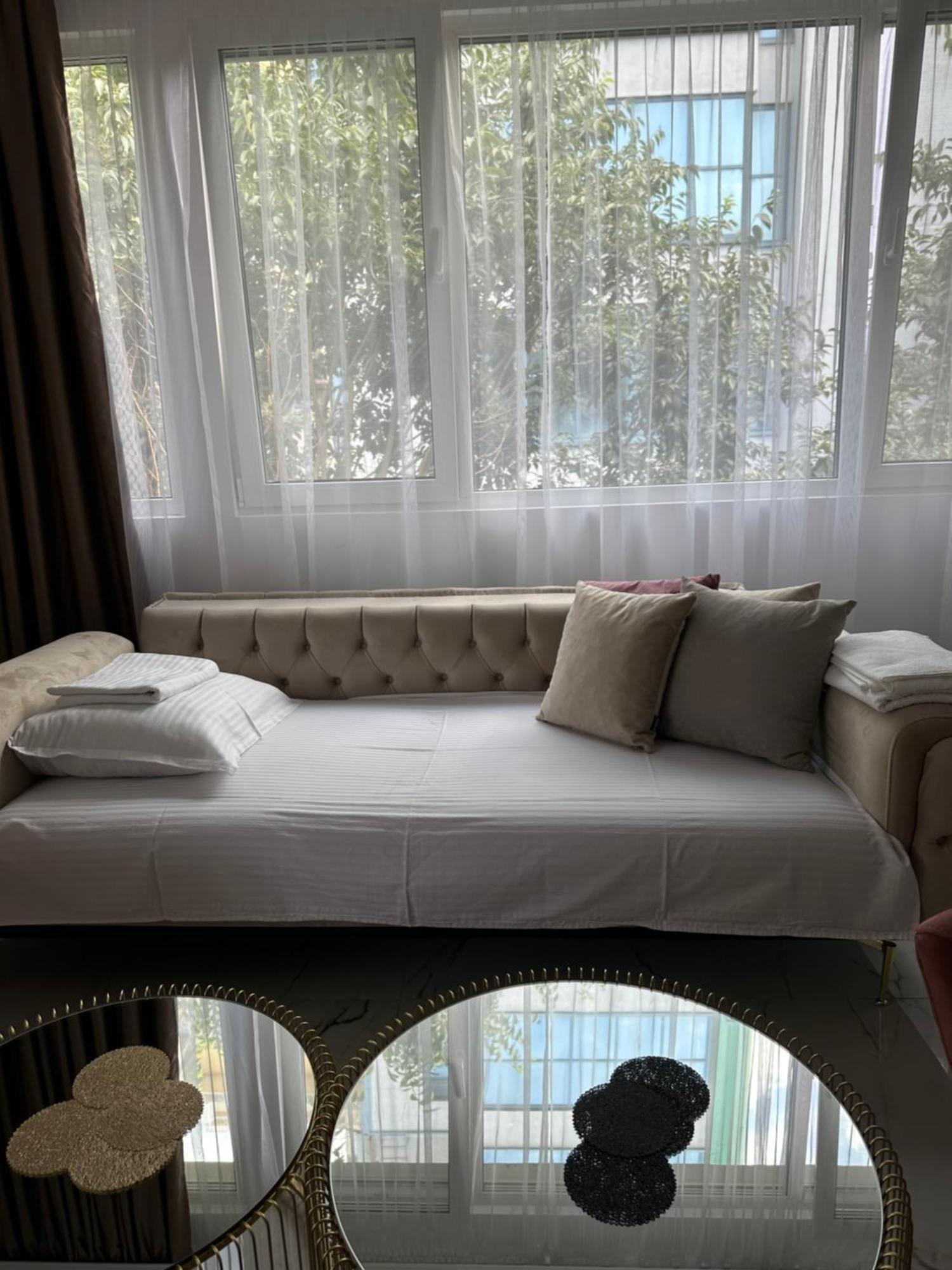 Лукс На Море Luxury Apartment In Downtown With Garage Varna Bagian luar foto